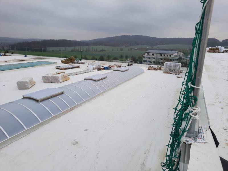 Lichtband mit RWA-Anlagen, Dachsysteme Rudolph GmbH, Dächer, Fassadenbau, Industriebau